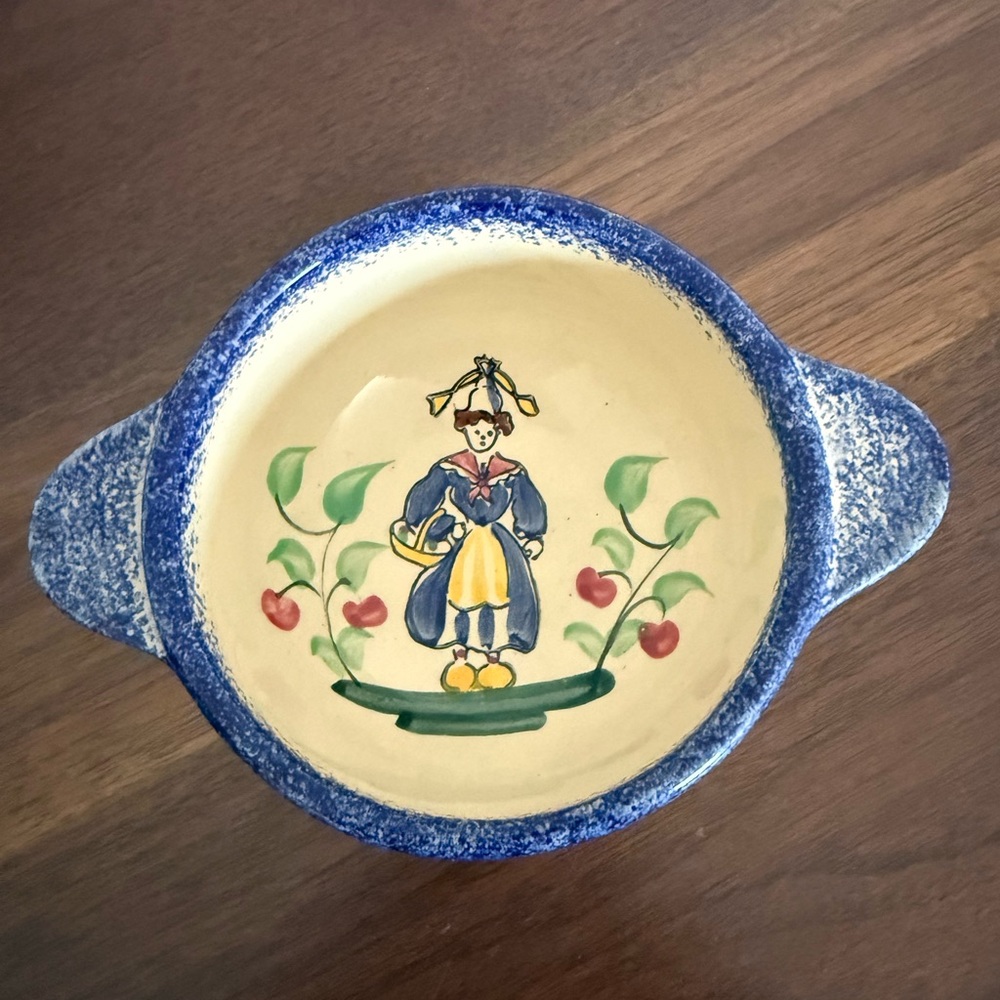 Vintage Hand-Painted ‘Fait Main’ Breton bowl